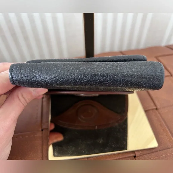 Vintage Dooney & Bourke Pebbled Leather Black and Tan Wallet Kiss Lock - Picture 4 of 11